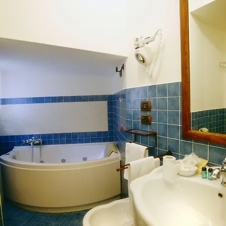 호텔 Archi Del Sole & San Rocco 페스코코스탄초