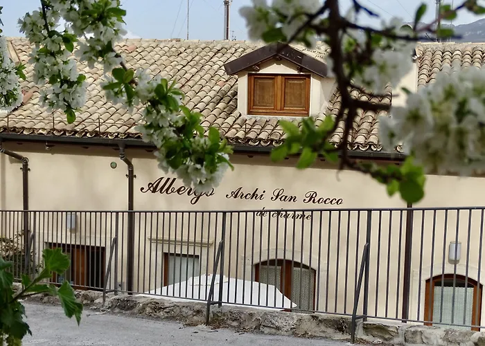 Archi Del Sole & San Rocco 페스코코스탄초