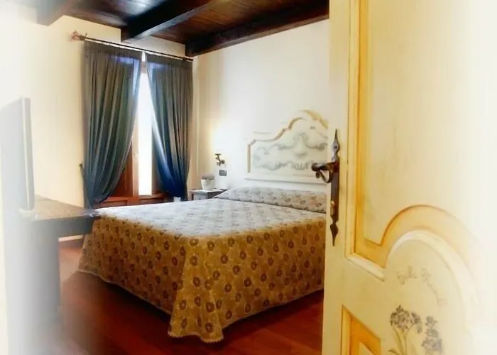 Archi Del Sole & San Rocco 호텔