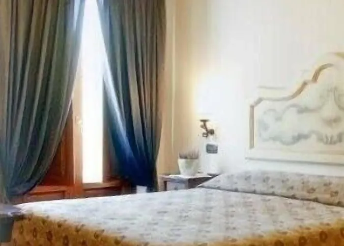 Archi Del Sole & San Rocco 3* Пескокостанцо